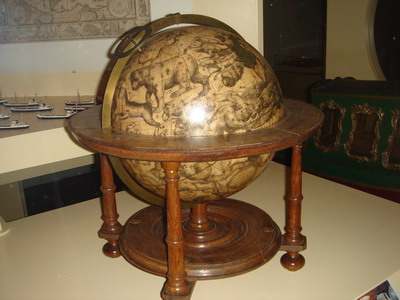 Globe